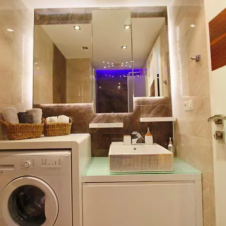 Best Home 20 Cleopatra Select דירה אלאניה